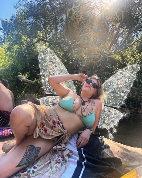 Shelley Ann model nude photo