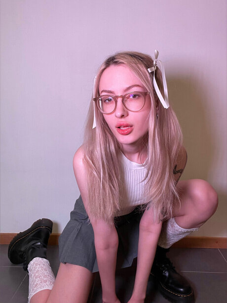 Elfie Grace pornstar hot images