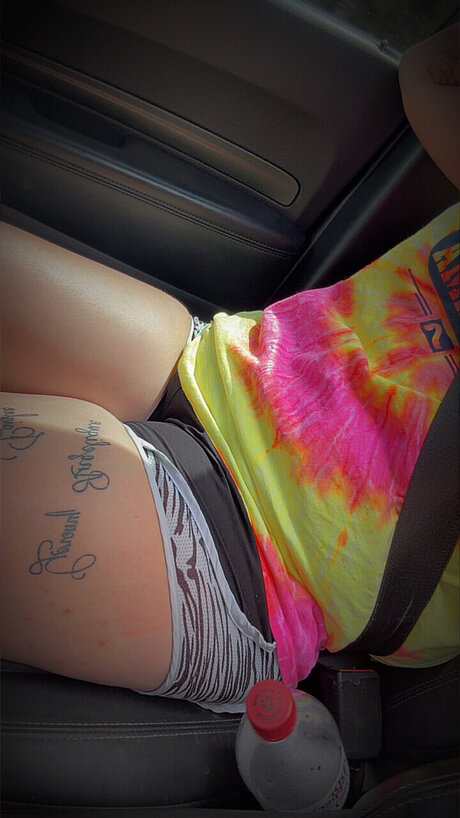 Mrs Underwood beautiful pornstar pics