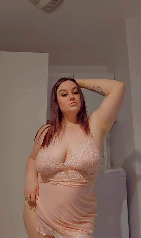 Bebesita free star erotic pics