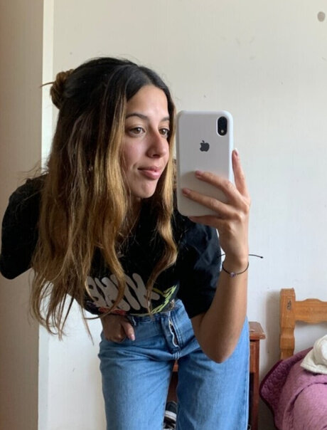 Stephannie pretty pornstar img