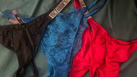 Muff thong sexy star images