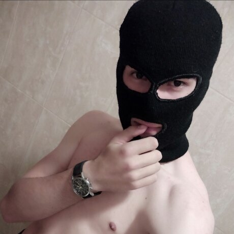 Hidden Max star porn pic