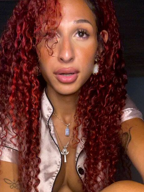 Karma James beautiful model photo