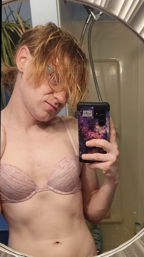 Daisuki sexy actress image