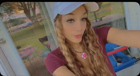 Mahogany_ beautiful actress pic