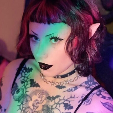 Serafina Scream X star adult pictures