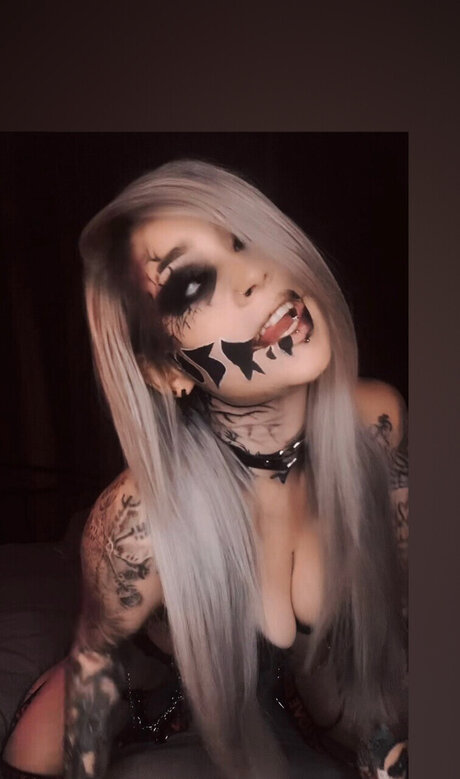 Ash Immortal xxx pornstar photo