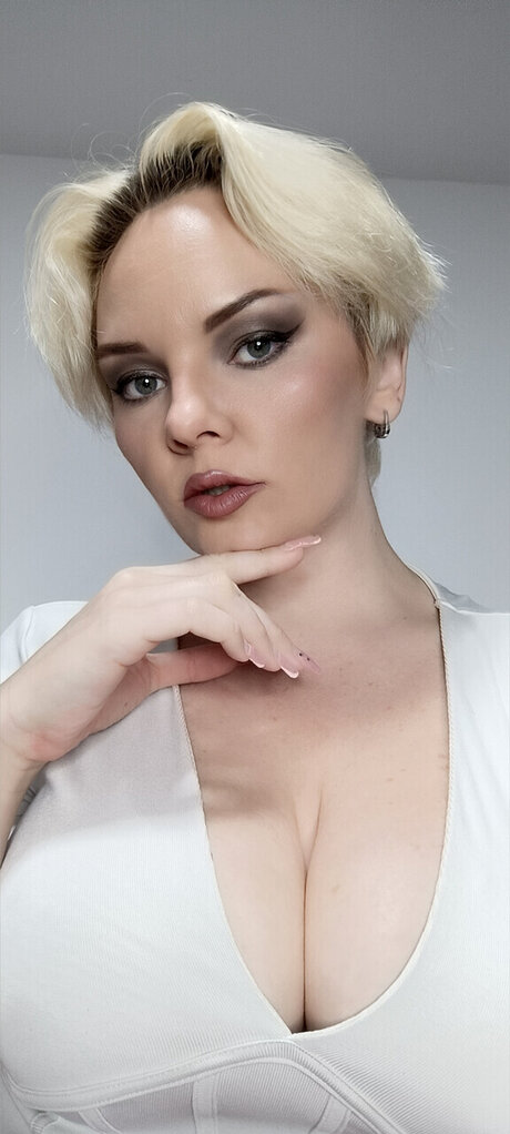 Just your sweet Candice model naked picture