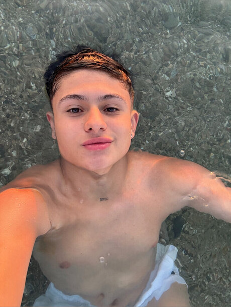 Enzo Gonzalez pornstar top pic