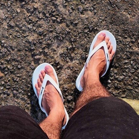 Twink feet_ art model picture