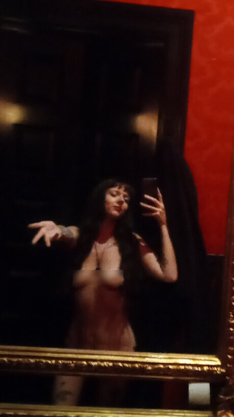 Leila Rose model nudes archive