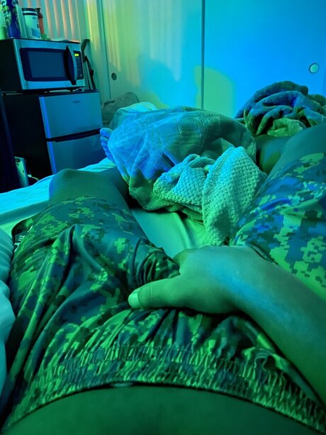 King Thomas model xxx pic