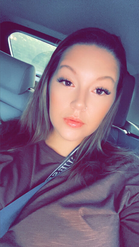 ThickThighsPlzGuys_ model nice galleries