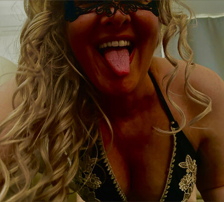 Heidi Horn sexy star photo