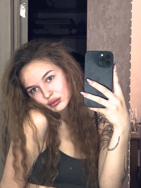 LOLA_ sex star image