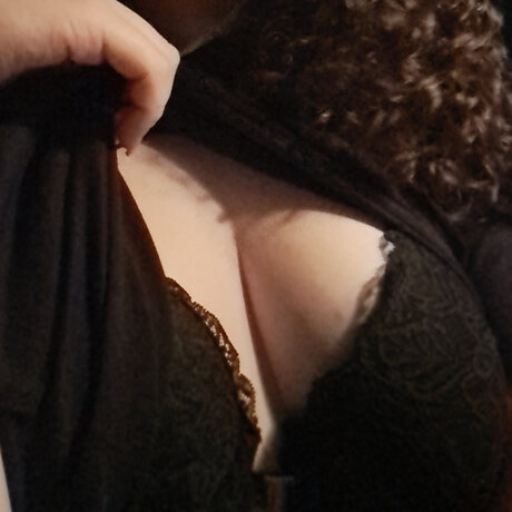 Silliestputty star exclusive img