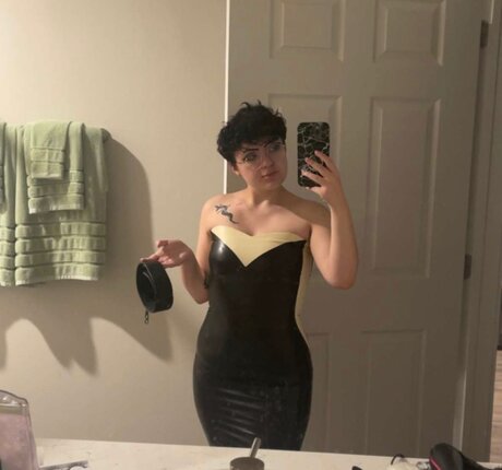 Goddess Xaria pornstar adult pic