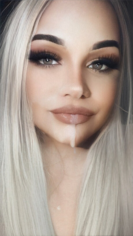 Princess Ginny model naked photo