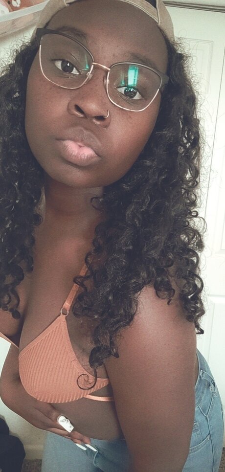 Books n Booty nude actress archive