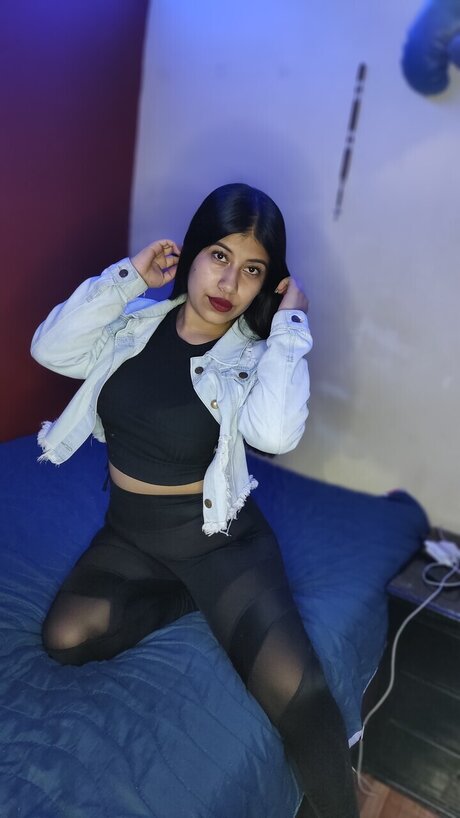 KAROL QUINAYAS model high quality galleries