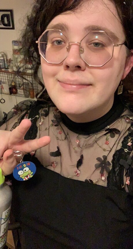 Cassie the Hierophant nudes star images