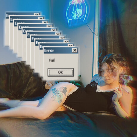 _Psychedelic Babe nude model images