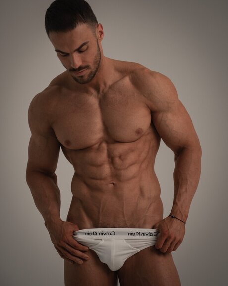 Leslie Bara adult actress photos