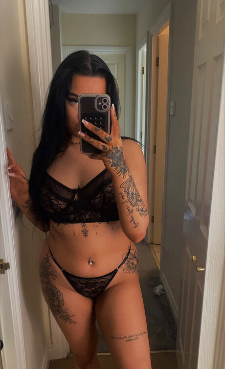 Anisa Hirst star xxx img