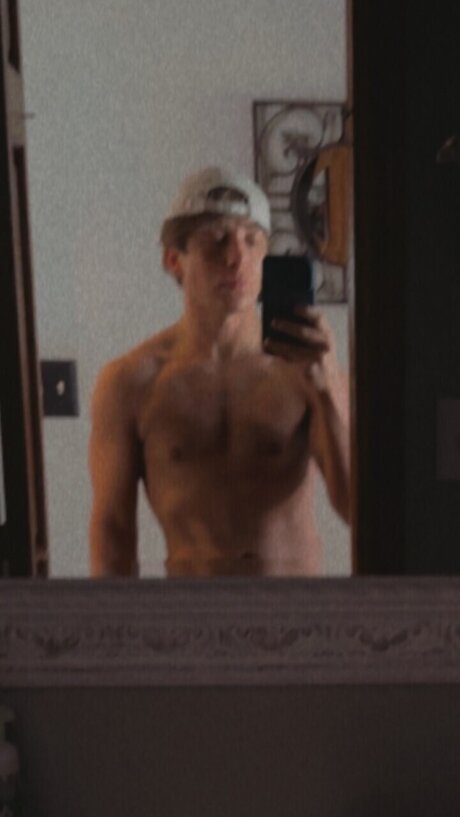 Tyler Paris nude star pictures