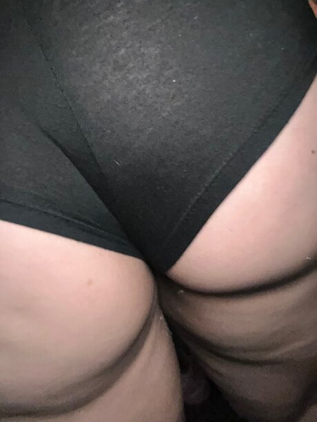 TILLEY gone wild model sex pics