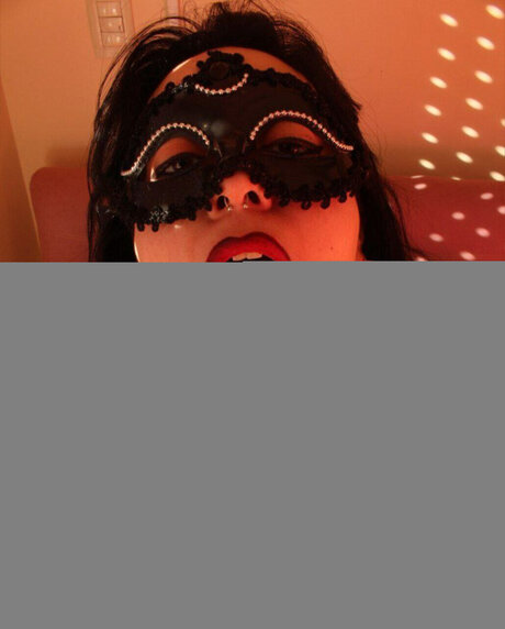 Eva Goth Burlesque Dancer pornstar hot galleries