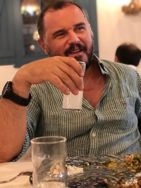 D A T I 16 star naked pic