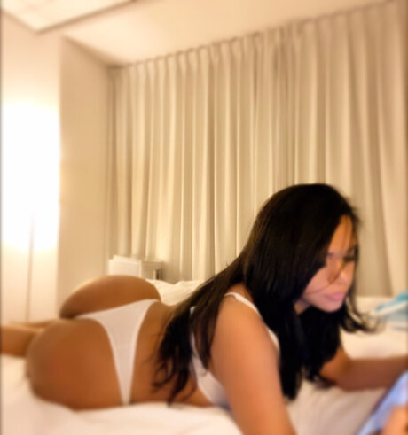 K Ferrer star naked photo