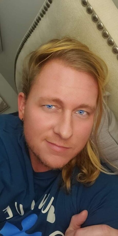 Lincoln Moseley xxx star photo