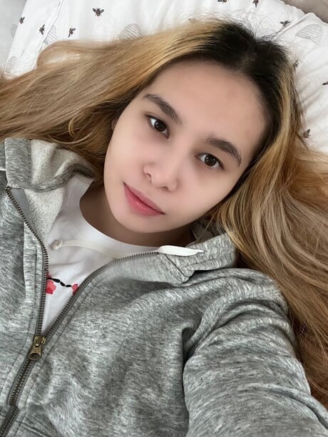 Emerson Hearts erotic star img