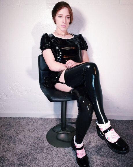 _Miss Lily_ hot actress img