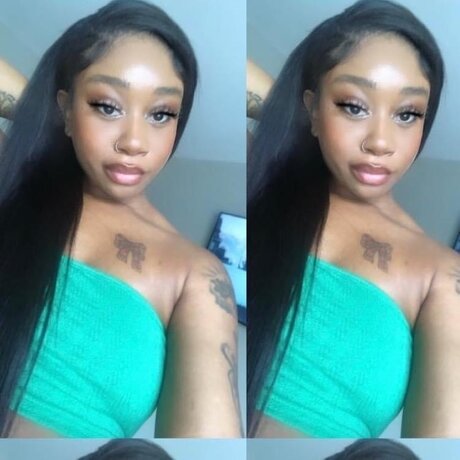 BIG Des_ sex model images