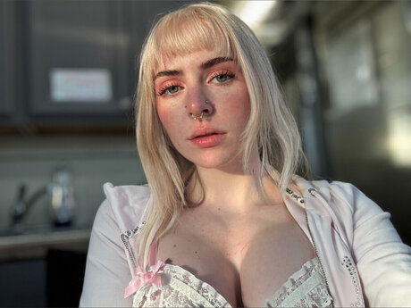 zoey_ high quality model photos