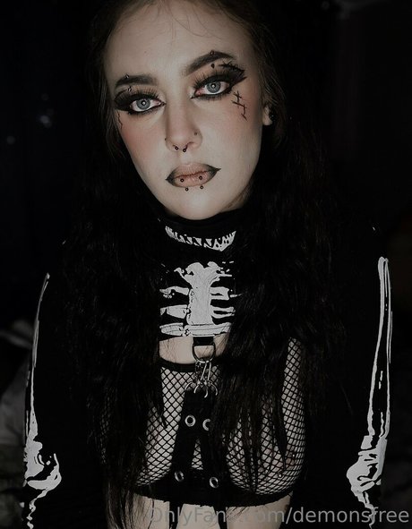 demonsfree exclusive actress photo