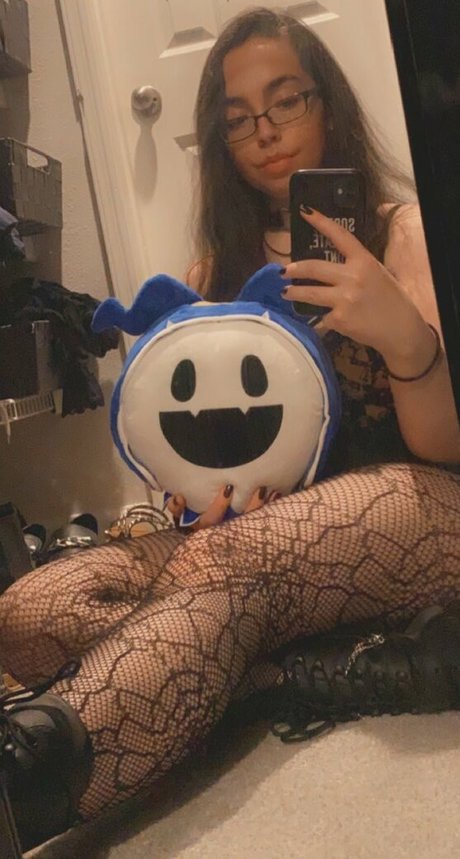 LermyWermy beautiful actress pic