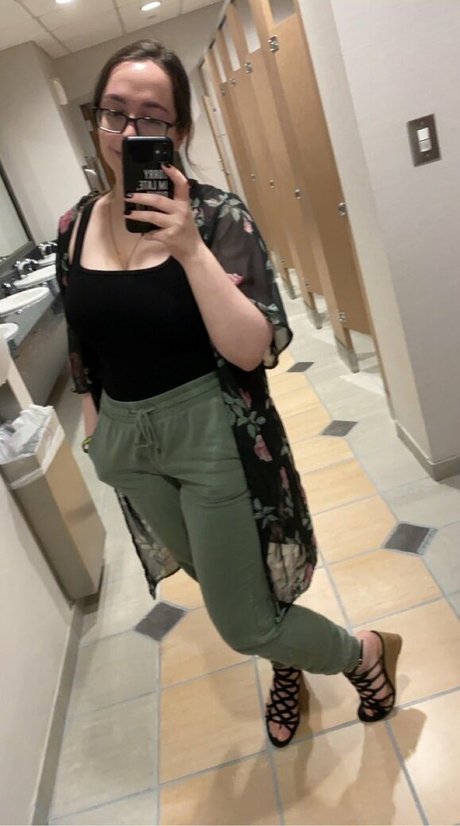 LermyWermy model nudes image