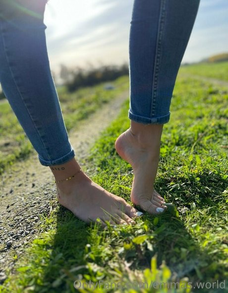 emmas world nudes star img