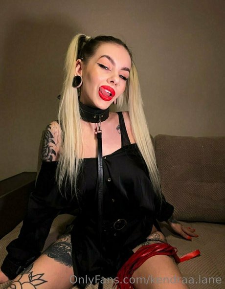 kendraa lane naked pornstar pic