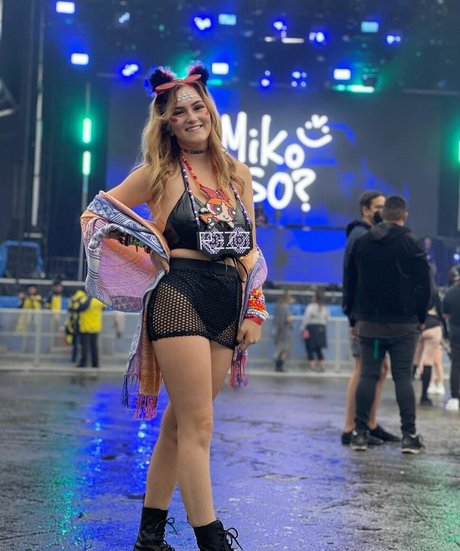 Chloe Moniz pornstar art pictures