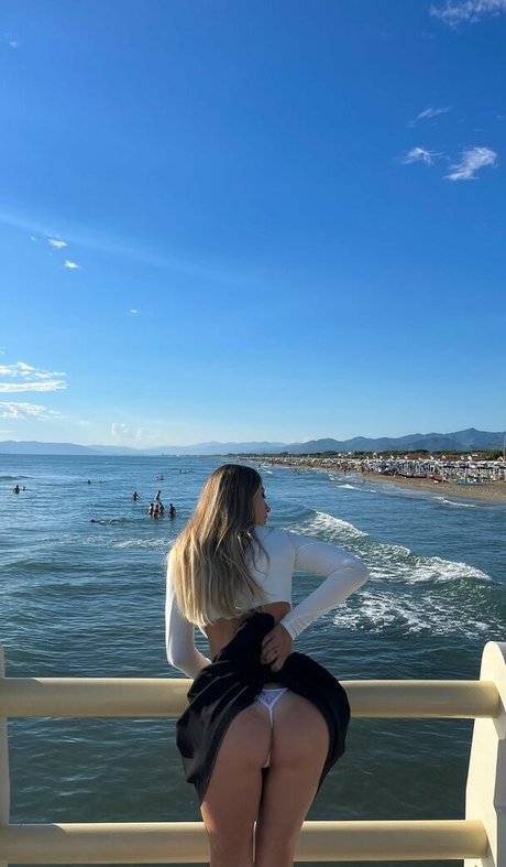 Eva Mentas pornstar pretty img