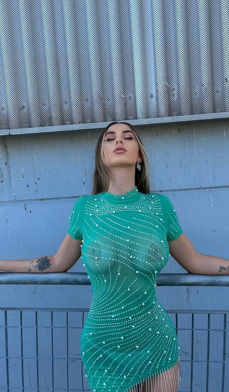 Eva Mentas art actress gallery