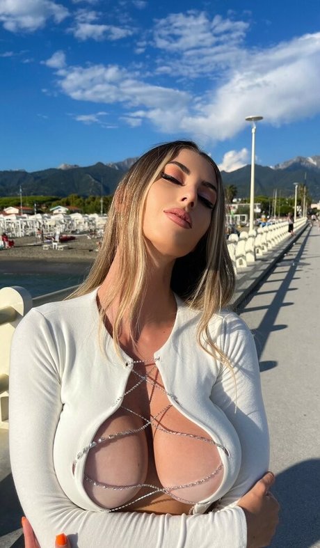 Eva Mentas pornstar hd pics