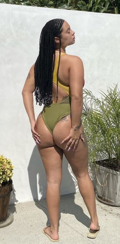 Sally Spice xxx pornstar photos