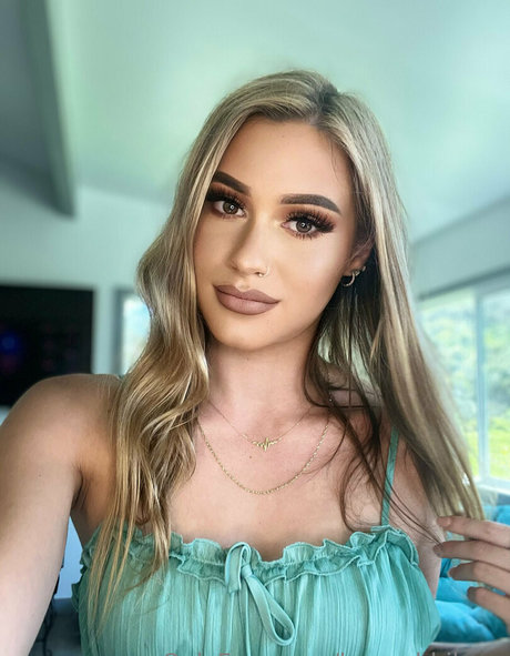 hannahhikess pornstar exclusive gallery